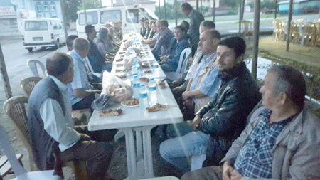 2-no’lu-dolmus-hatti’ndan-iftar-yemegi1.jpg