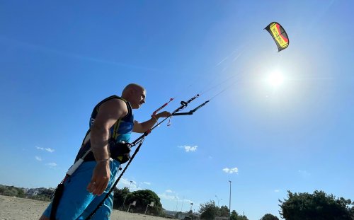 aa-20220924-28977522-28977508-kitesurf_tutkunlari_samsunda_bir_araya_geldi.jpg