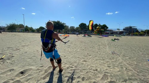 aa-20220924-28977522-28977509-kitesurf_tutkunlari_samsunda_bir_araya_geldi.jpg