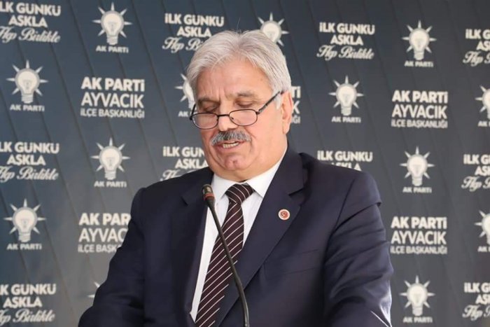 ak-parti-ayvacik-istifa-2.jpg