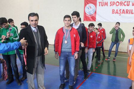 basketbol’da-final-oynandi!-(2).jpg