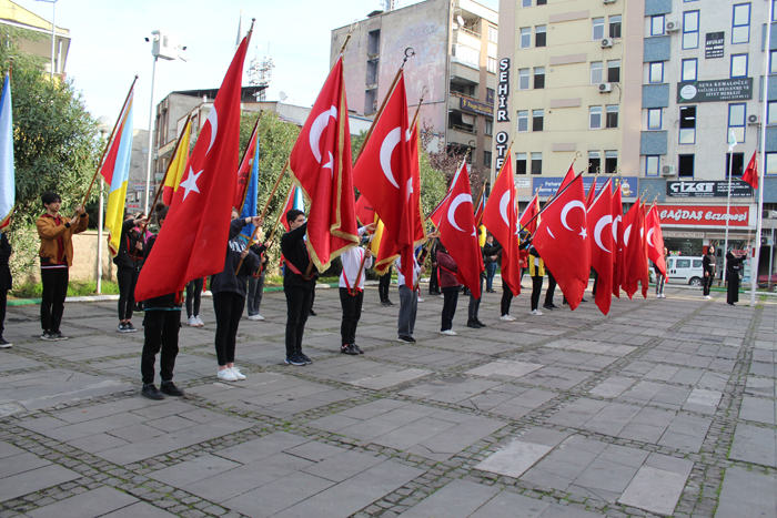 carsamba’da-ogretmenler-gunu-kutlandi-(3).jpg