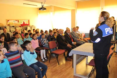 carsamba’da-polis-ne-is-yapar-semineri-(4).jpg