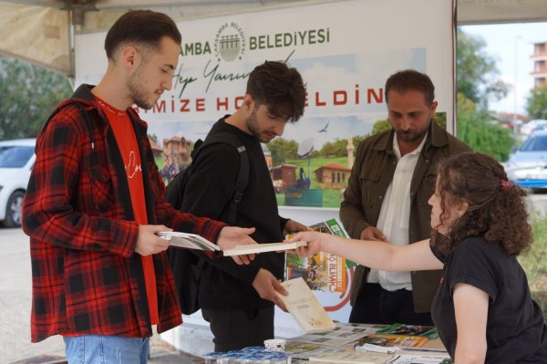 carsamba-belediyesi-universite-ogrencilerini-karsiliyor-(2).jpg