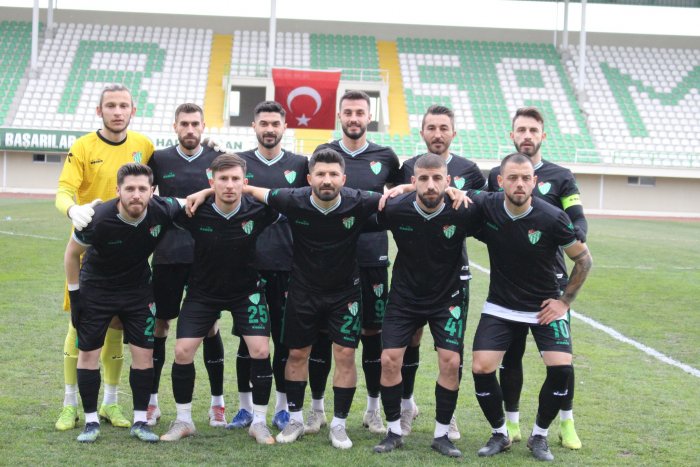 carsambasporda-rakip-kizilcabolukspor-(1).jpg