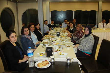 duygu-dolu-iftar-yemegi-(4).20150626113059.jpg