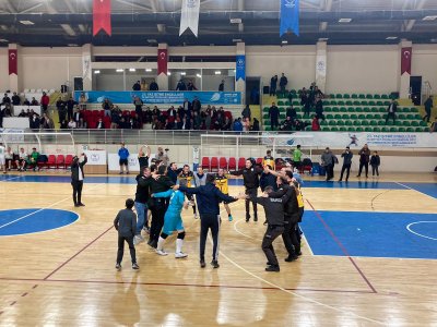 futsalda-kazanan-emniyet-(1).jpg