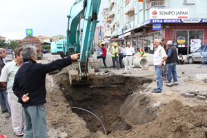 kanalizasyon-calismasi-hizla-ilerliyor-(2).jpg