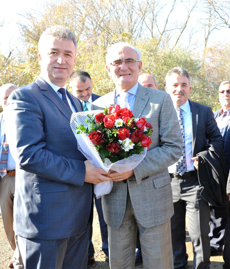 kus-cenneti,-baskanlar-ile-meclis-uyelerini-agirladi-(3).jpg