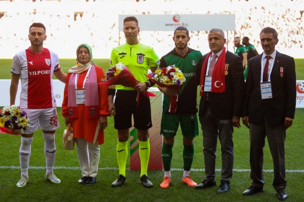 samsunspor-bayram-yapti-(3).jpg