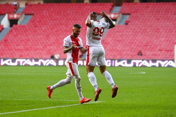 samsunspor-bayram-yapti2-(4).jpg