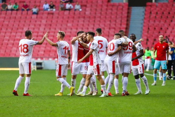 samsunspor-bayram-yapti2-(5).jpg